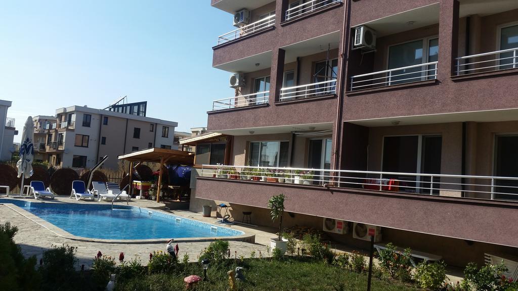 Anfid Apartments Burgas Luaran gambar