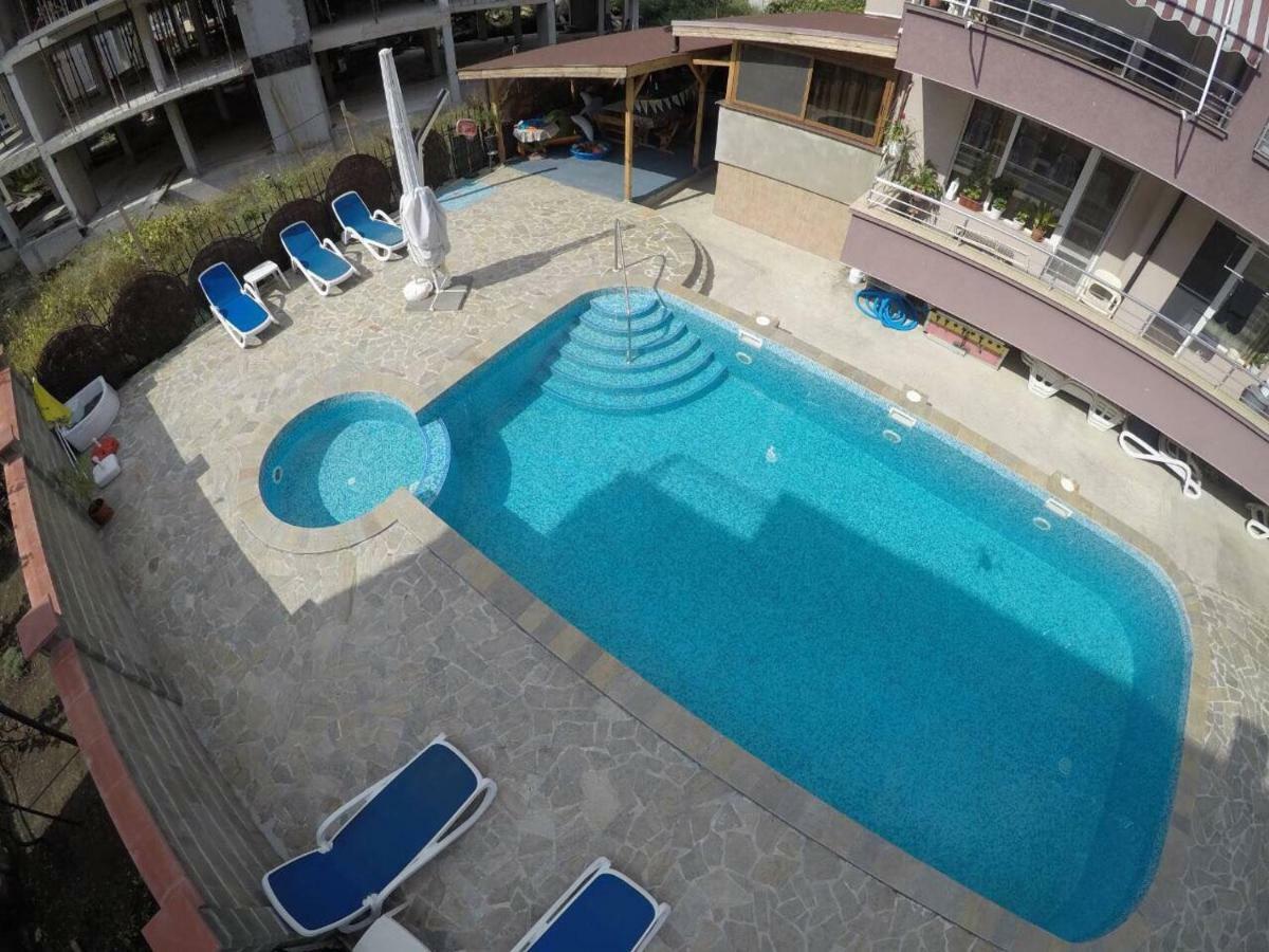 Anfid Apartments Burgas Luaran gambar